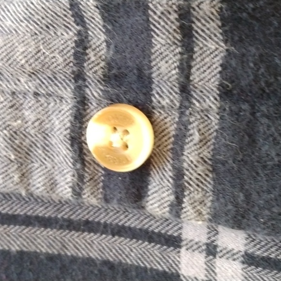 Abercrombie & Fitch Navy and Powder Blue  Plaid 100 % Cotton Shirt Size Small​ - Picture 12 of 15